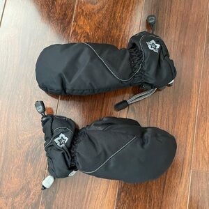 Girls REI mittens size Small